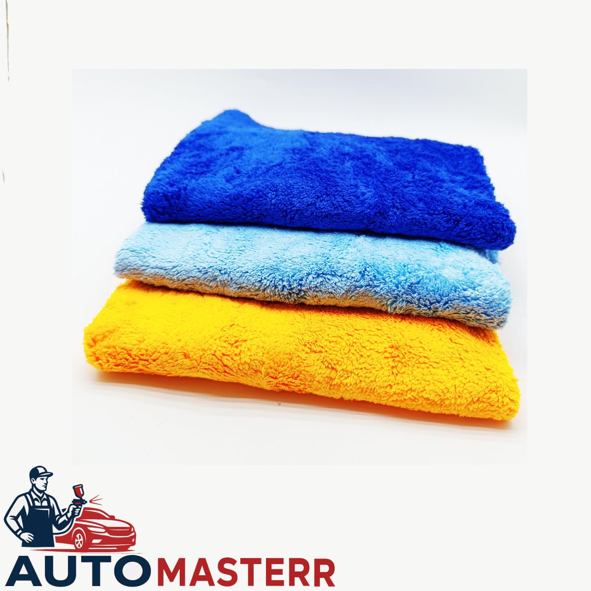 دستمال مایکروفایبر برای براقیت و ضد خش بودن بدنه ماشین